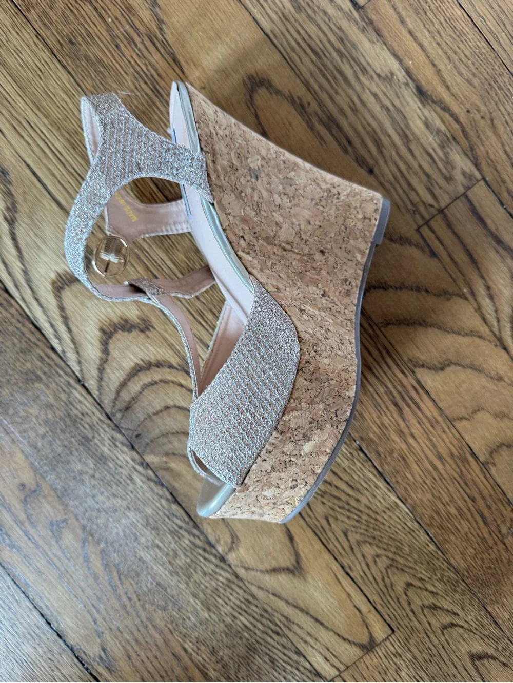 Steve Madden Champagne Glitter Cork Wedge Sandals 6 inche wedges